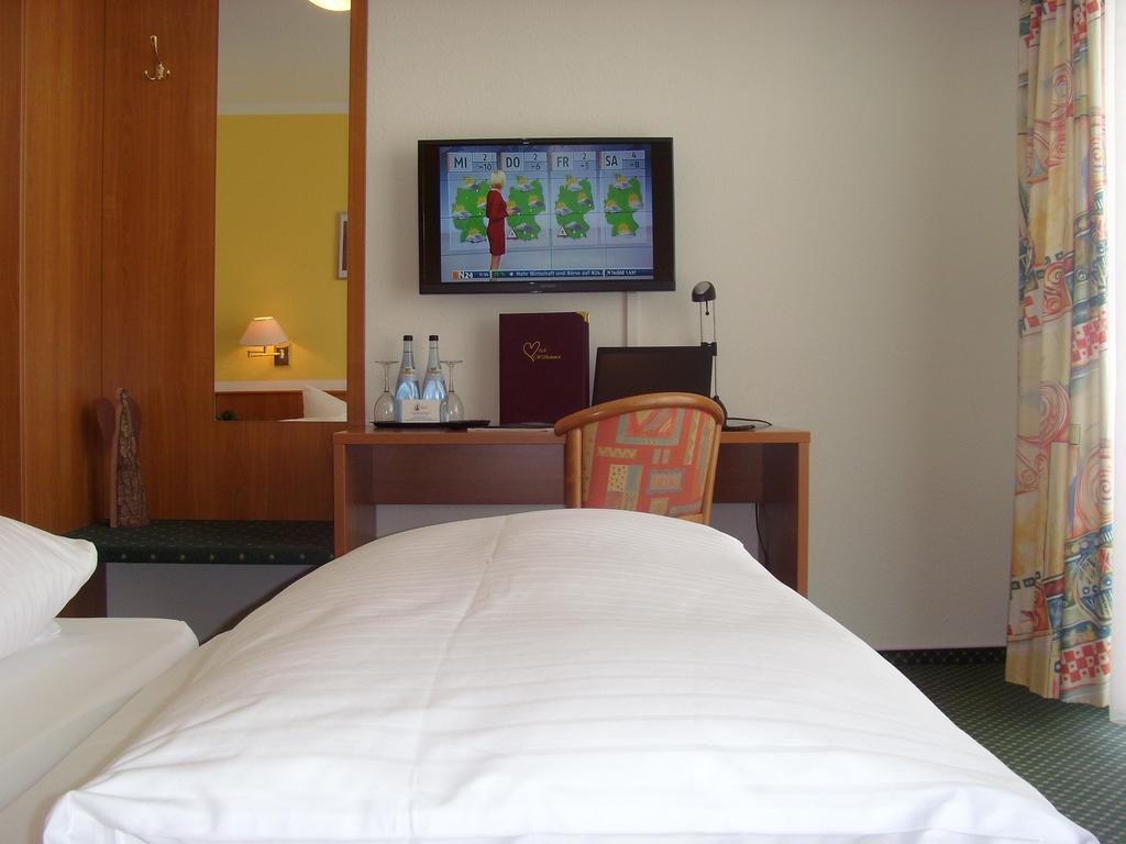 Hotel & Restaurant Engel Herbertingen الغرفة الصورة